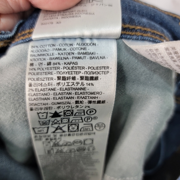 Levi's Women's Blue Denim Hi-Rise Bootcut Jeans Size 10S Inseam 30". - Picture 8 of 9